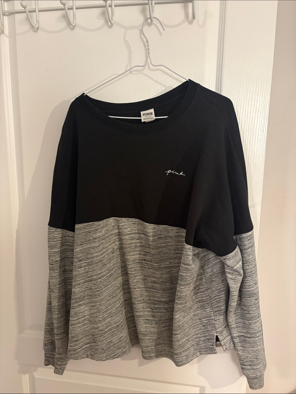 PINK Victoria's Secret Black & Heather Gray Colorblock Crewneck Sweatshirt